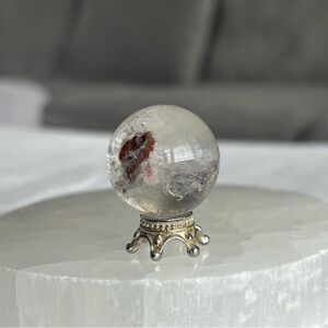 Garden quartz sphere